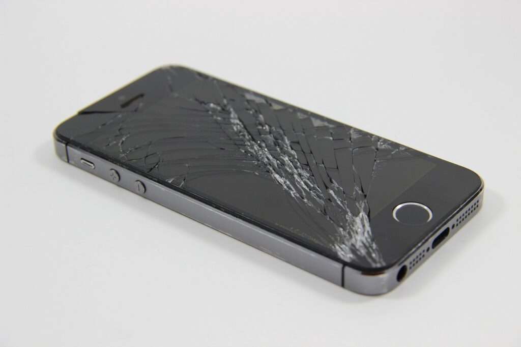 broken display, broken iphone, broken